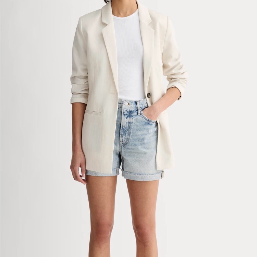 Everlane “Cheeky” Jean Short, Light Indigo, Sz 30, never worn